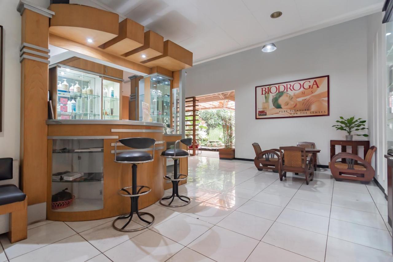 Imelda Residence Setrasari Redpartner Bandung Exterior photo