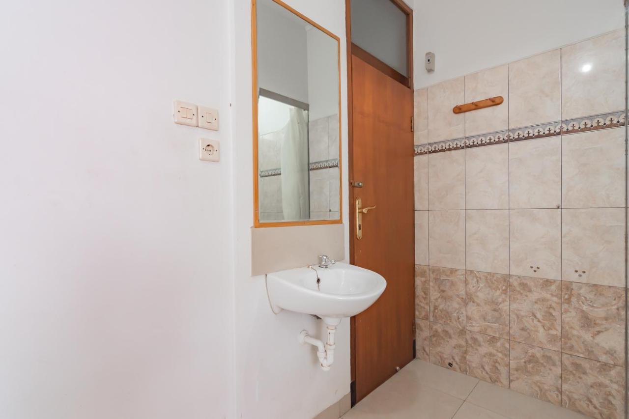 Imelda Residence Setrasari Redpartner Bandung Exterior photo